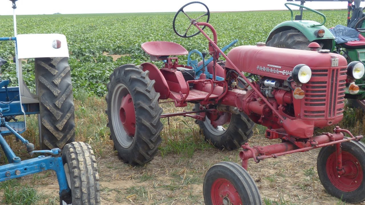 Vieux tracteurs Jandrenouille septembre 2018
