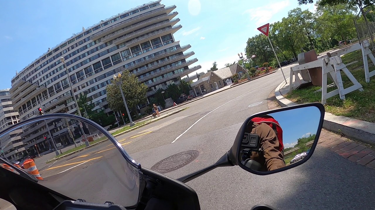Scenic Motorcycle Commute Into D.C.