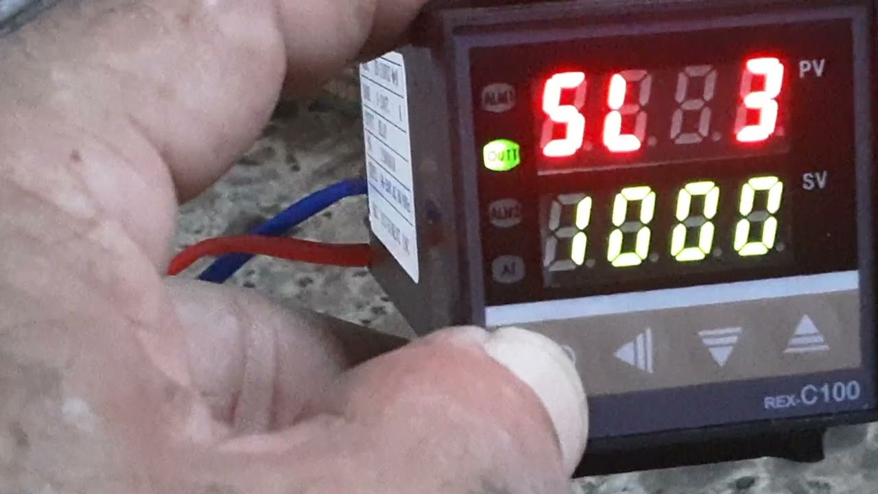 como configurar  REX C100  programador temperatura  somente para  tirar  dúvidas