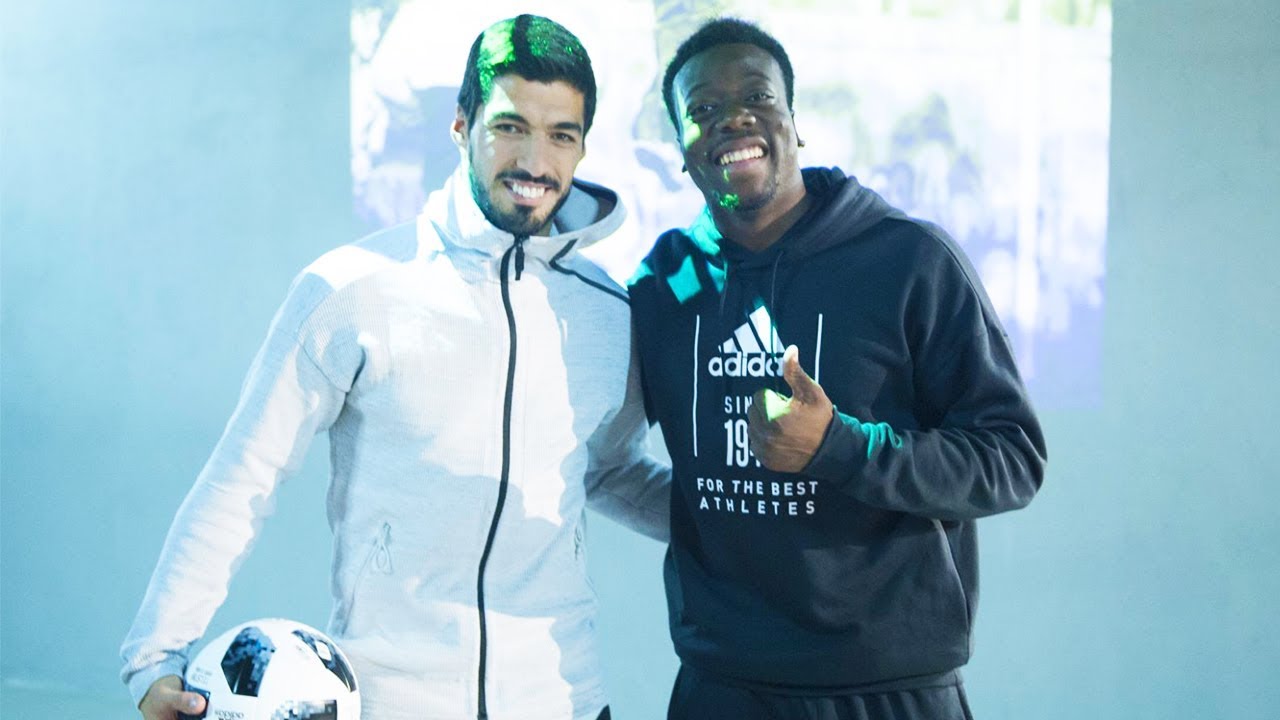 REGALO una SORPRESA a LUIS SUÁREZ
