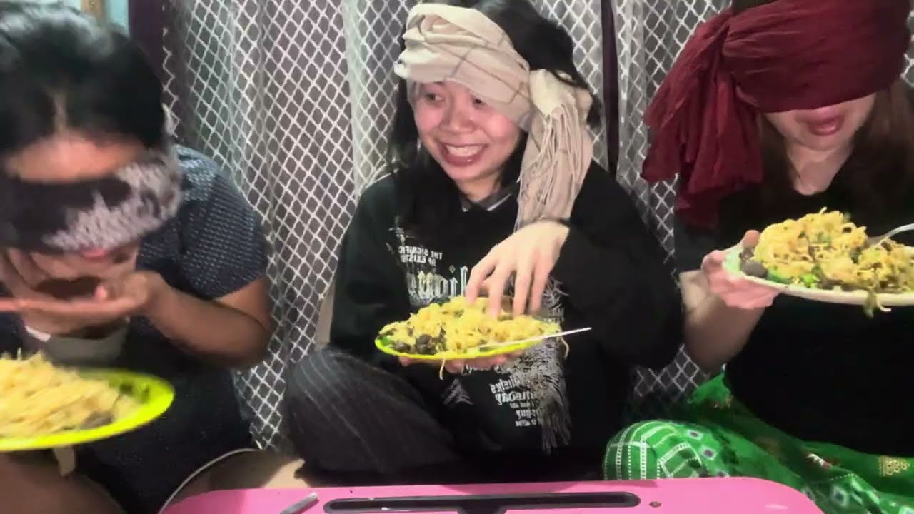 Blindfold Noodles challenge went wrong 🥵 🌶️