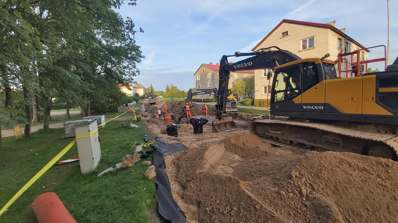 Работа на городской улице