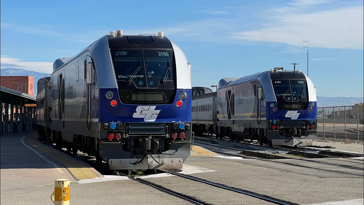 BNSF & Amtrak Trains in Bakersfield, CA