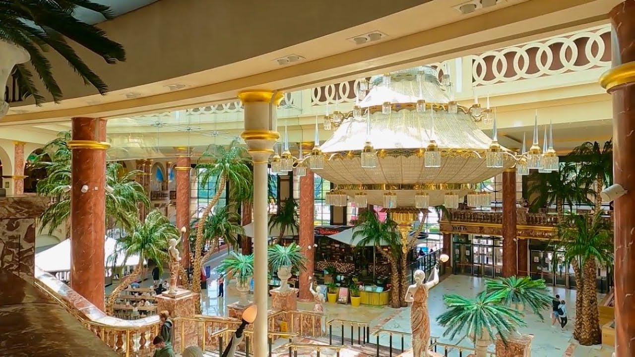 The Trafford Centre -  indoor shopping centre  in Greater Manchester