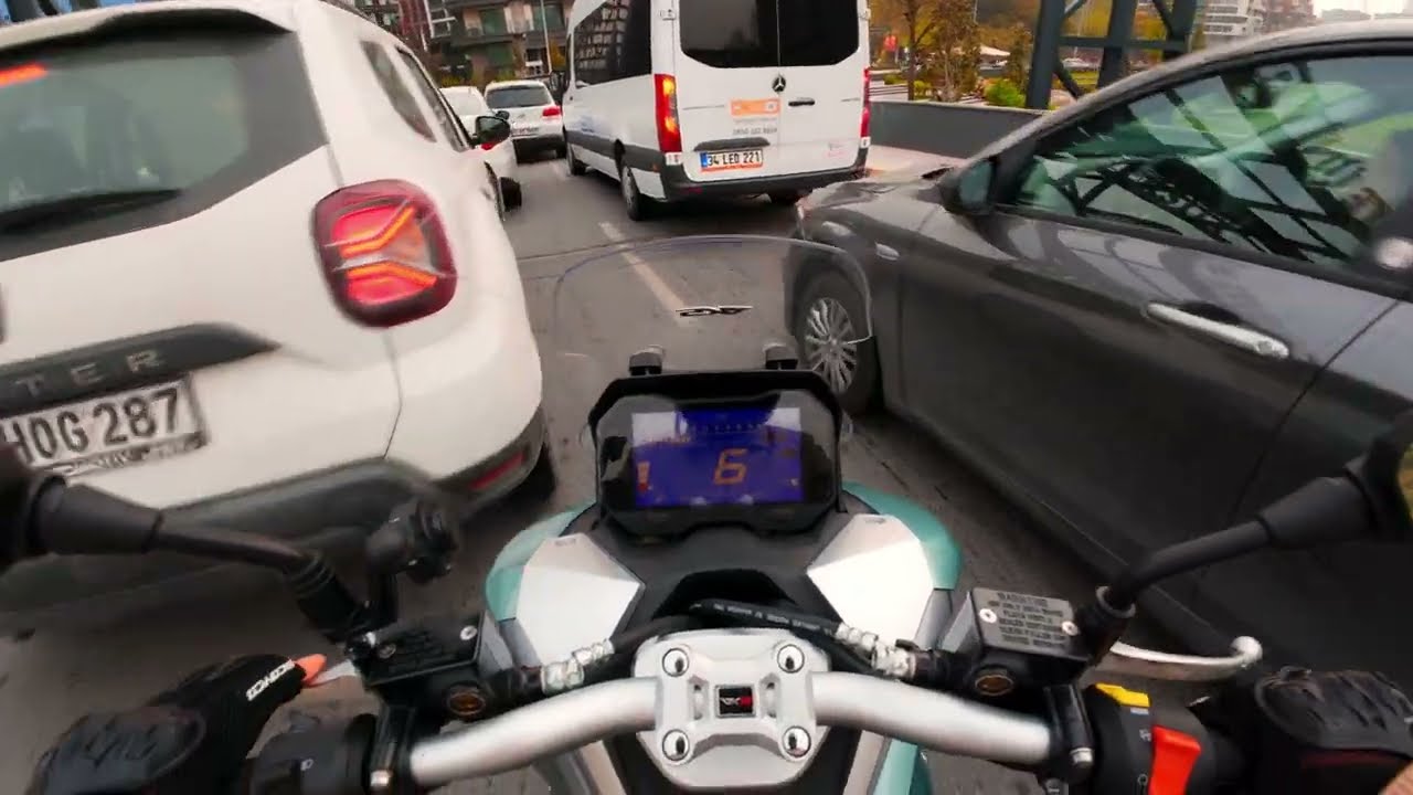 İşe yetişmeye çalışıyorum | Bol konuşmasız İstanbul Trafiği | RKS Freccia 150