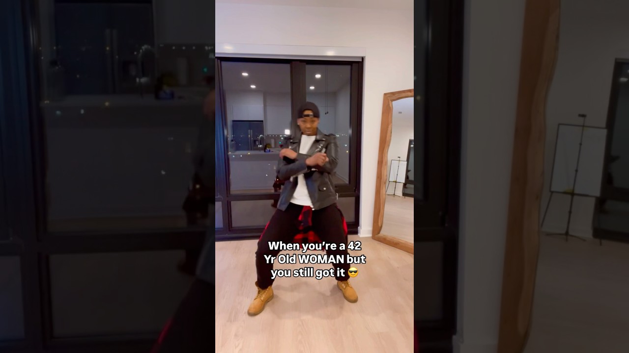 lil rusty but not bad for 42 😎 #hiphop #music #rnb #chrisbrown #dancevideo #KingKellz #danceshorts