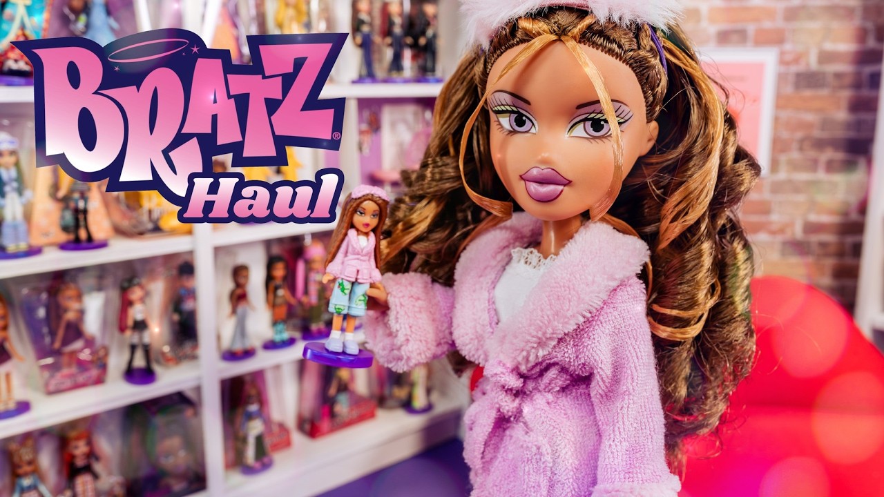 Bratz Haul : Slumber Party Dolls,  Lip Couch   Is It Barbie Sized? New Mini Bratz Series 4 Dolls For