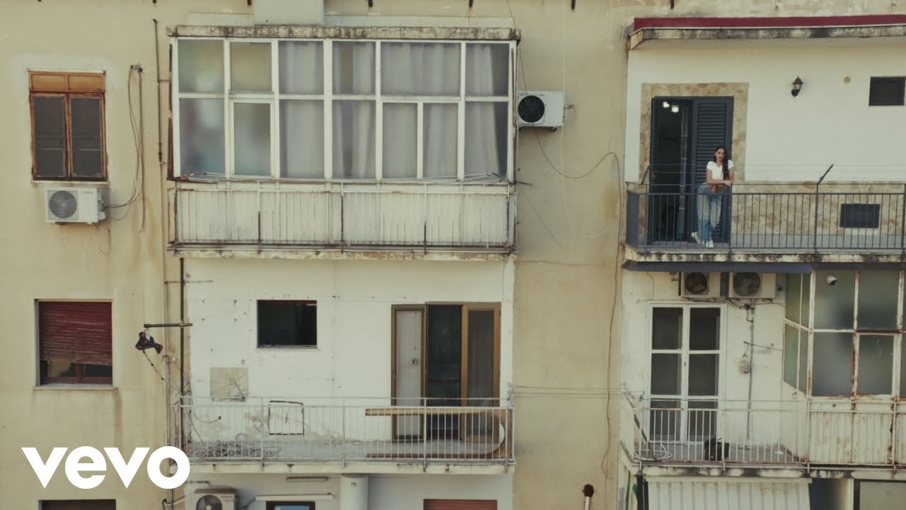 Rocco Hunt - GIURA (Visual Video) ft. Gigi D'Alessio