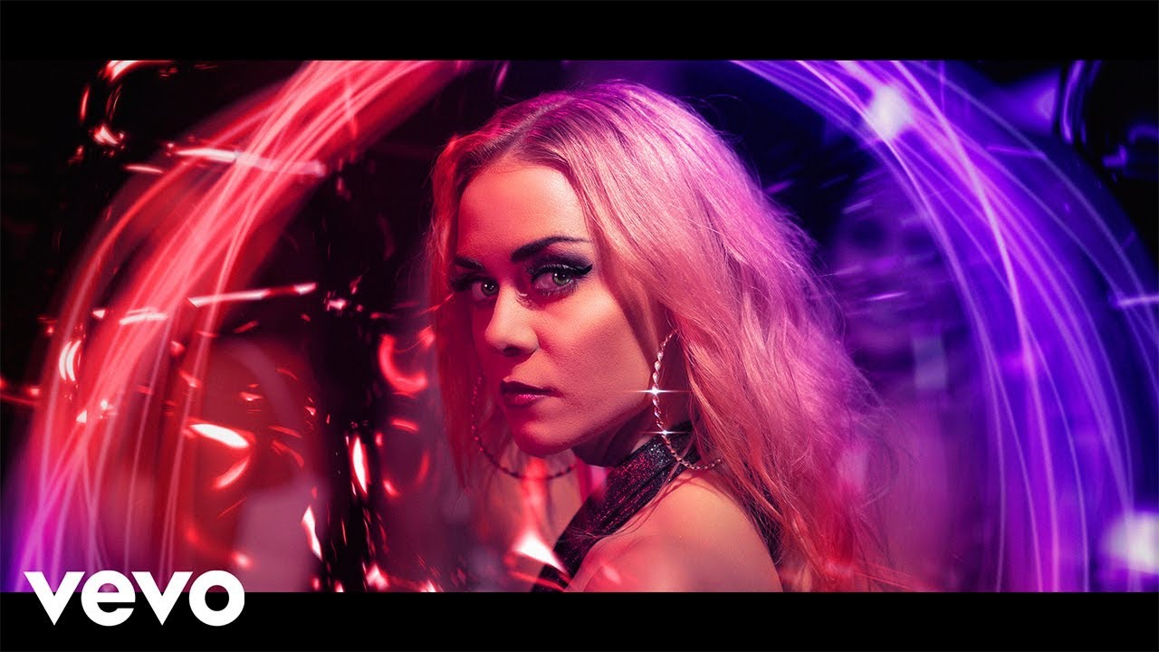 Em Appelgren - Moves Like A Shadow (Official Video)