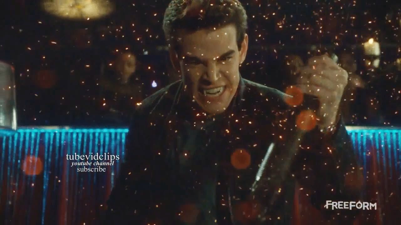 Shadowhunters 2x15 Simon Fight with Quinn- Clary Talk  Season 2 Episode 15