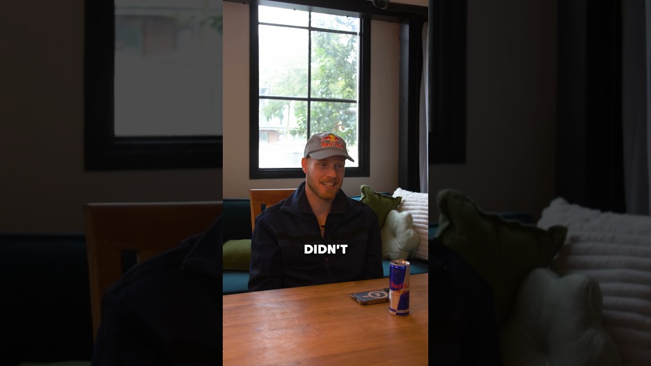 THE CHAMP REACTS to INTERNET COMMENTS  | B-Boy Menno