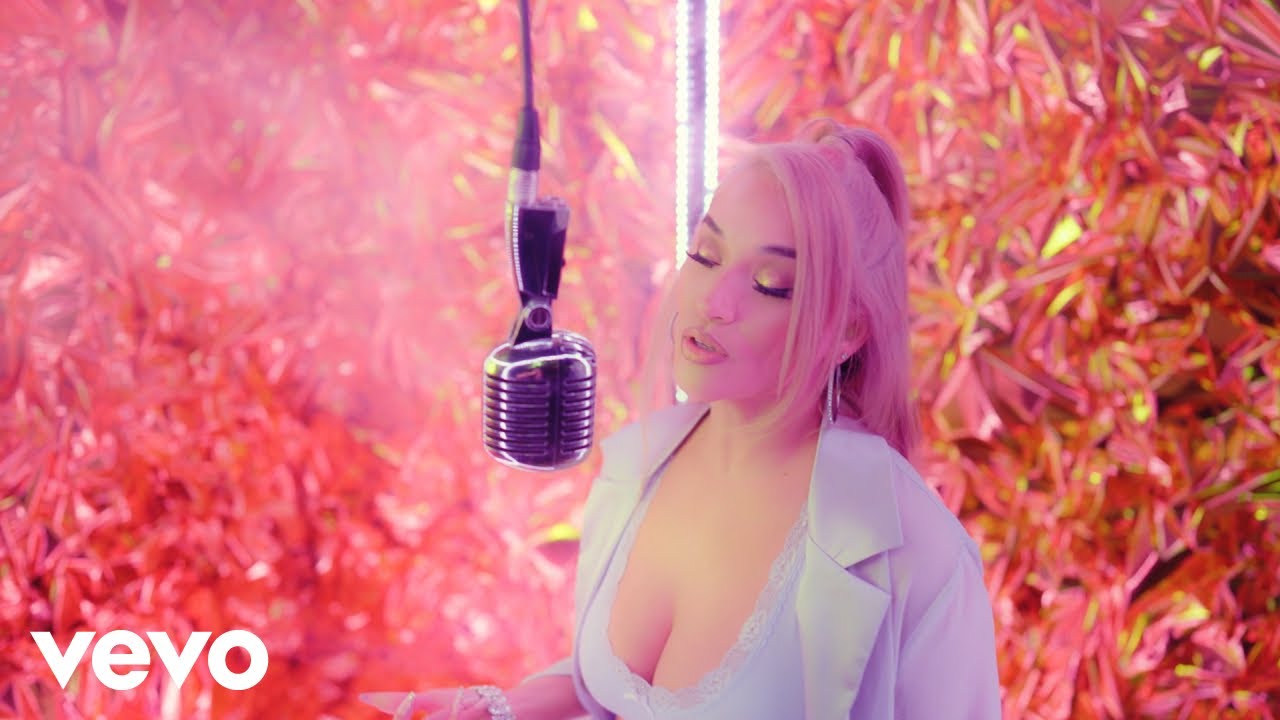 Abrina - Yourz (Official Visualizer)