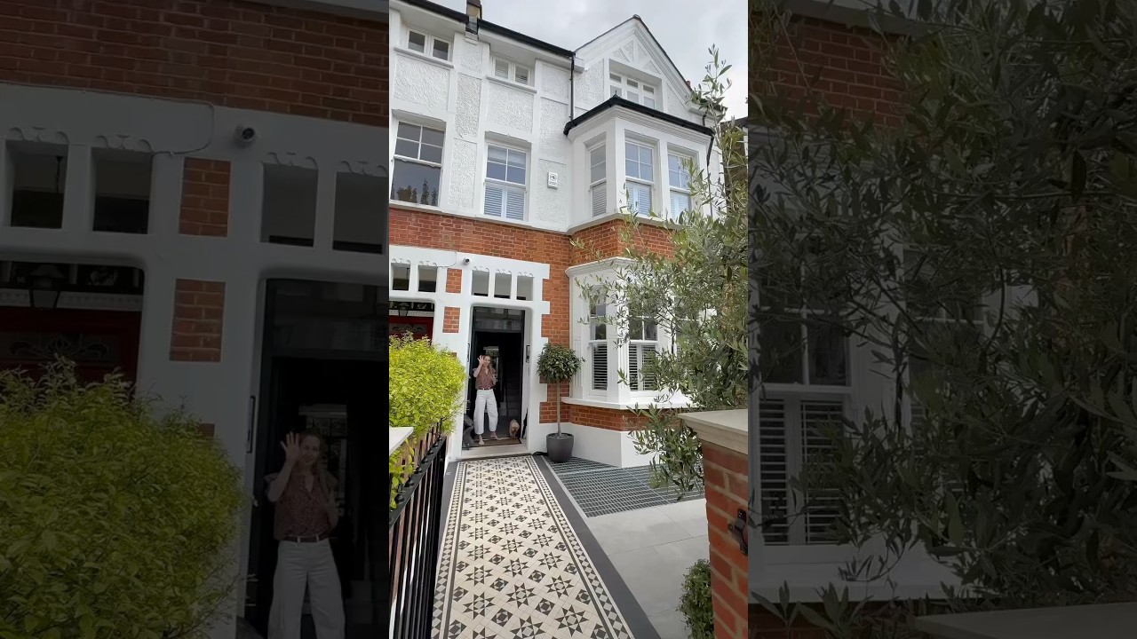 Inside Hannah Hampton&rsquo;s Beautiful London Townhouse
