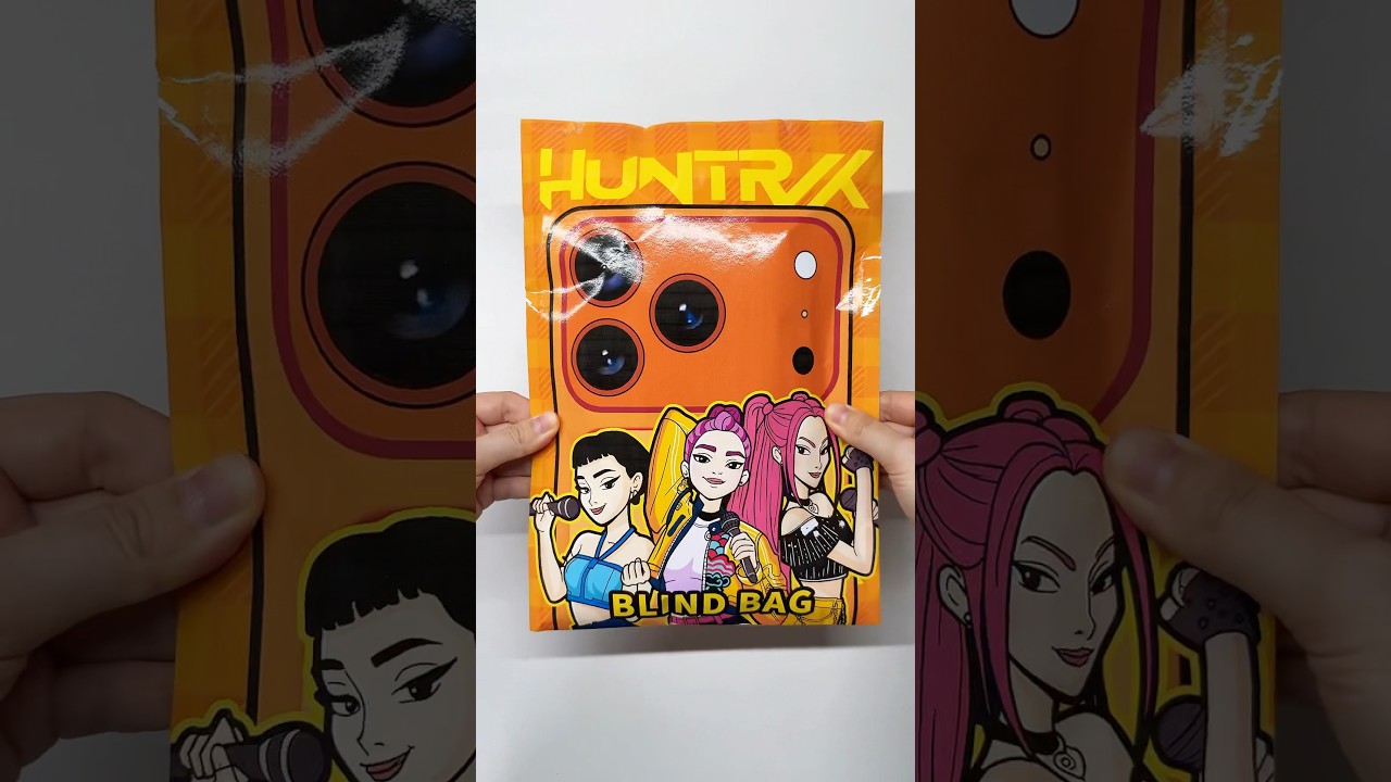 DIY Huntrix X iPhone 17 pro Blind bag 📱#kpopdemonhunters #huntrix #blindbag #unboxing #paperdiy