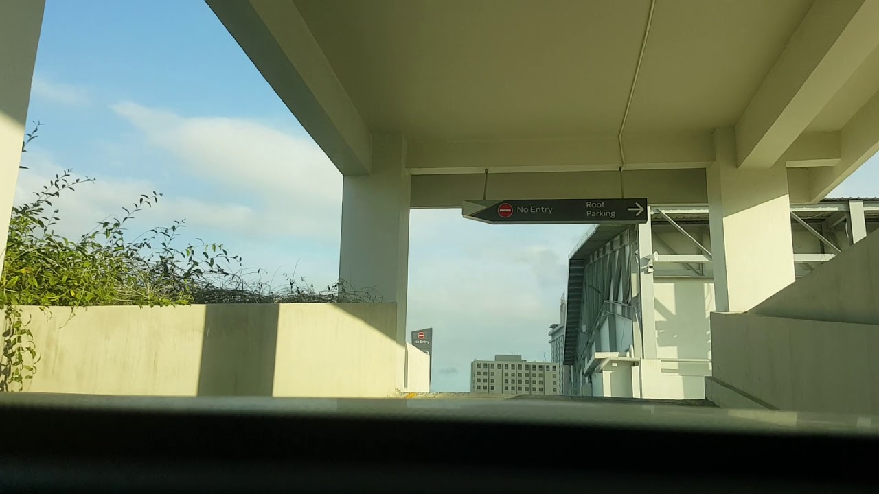 Parking Car Park Roof Top di Grand Batam - Batam