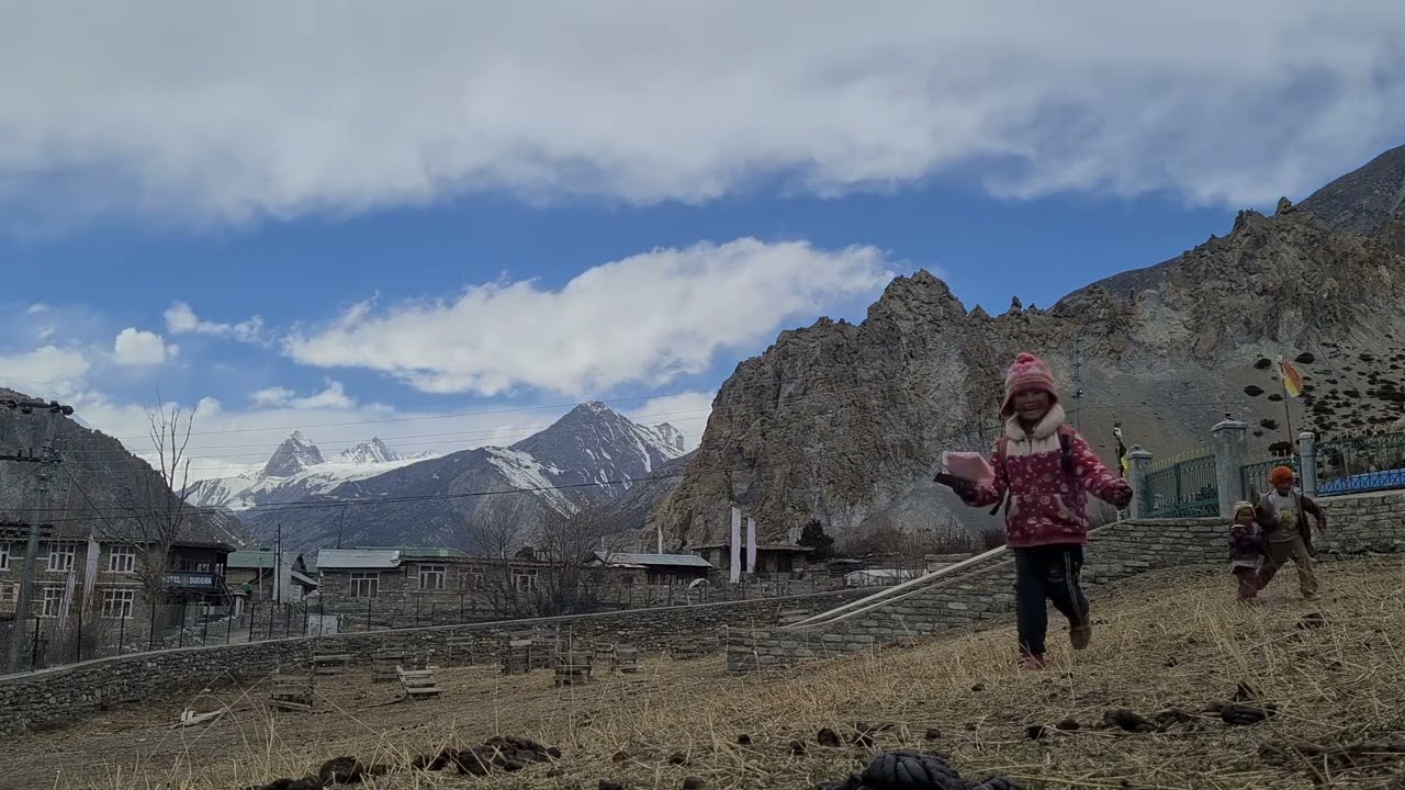 timelapse from Bhraka, Manang.