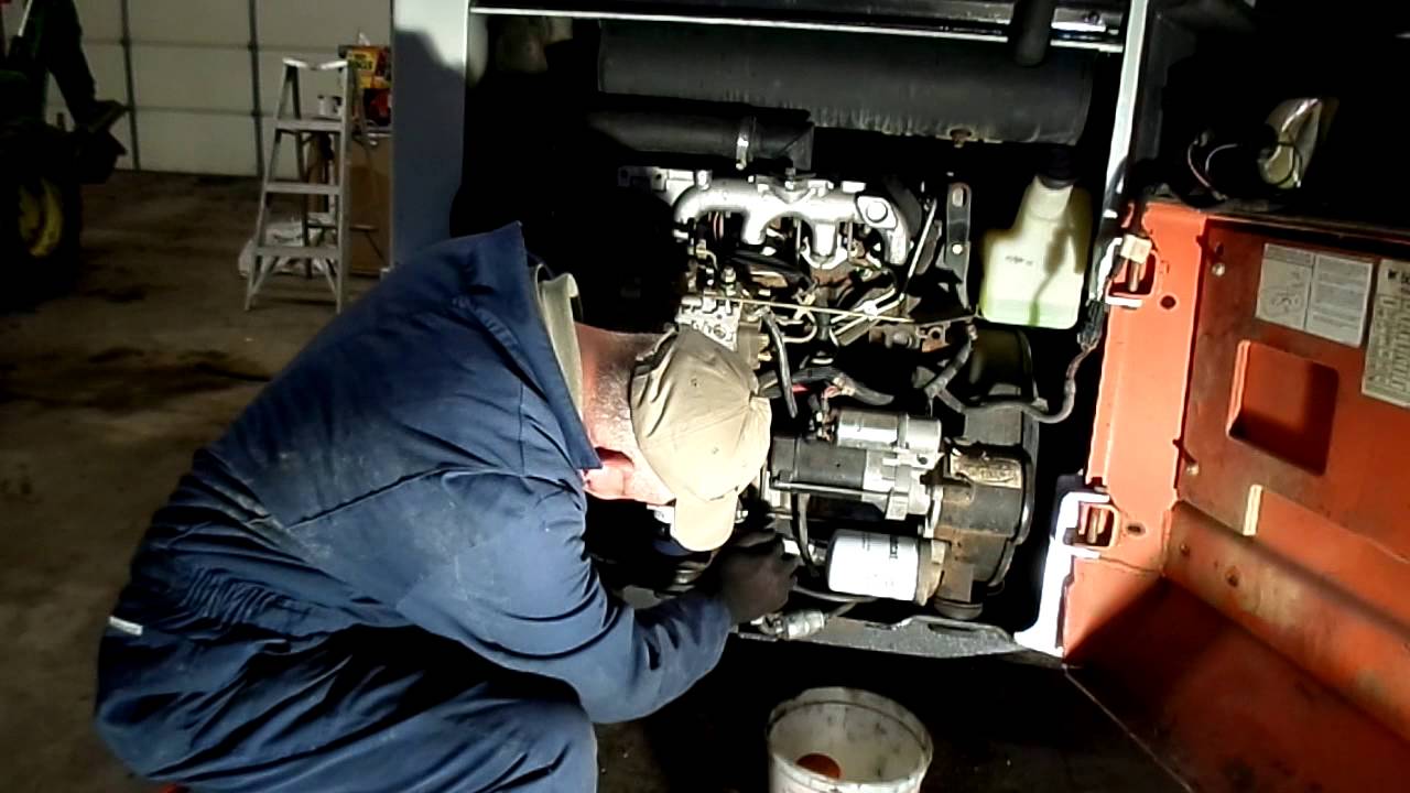Bobcat 853 Fuel Filter Change