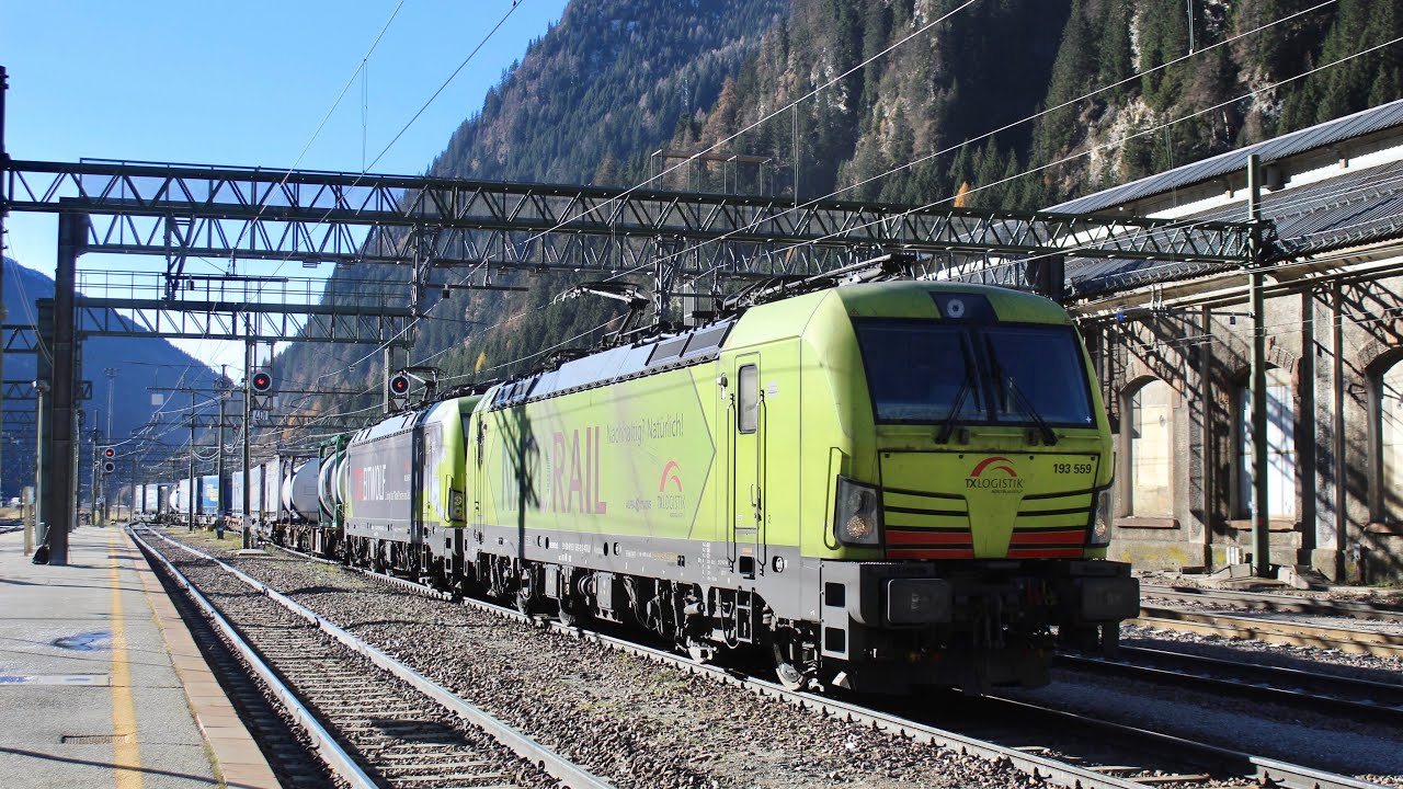 Trains at Brenner/Brennero - 19/11/22