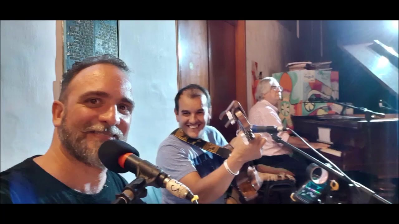 Presentación de la Escuela Municipal de Danzas Folklóricas 