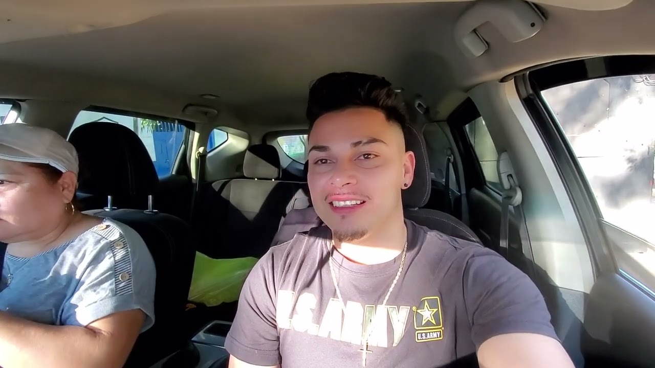 Alex le cuenta a mamà bro como le dijo la vendedora 😂🤭