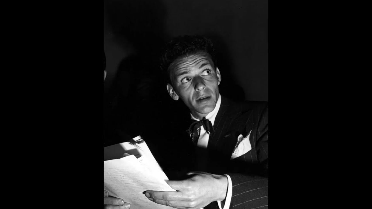FRANK SINATRA Sings IT CAN'T BE WRONG Live on THE BROADWAY BANDBOX Radio Show Broadcast May 28, 1943