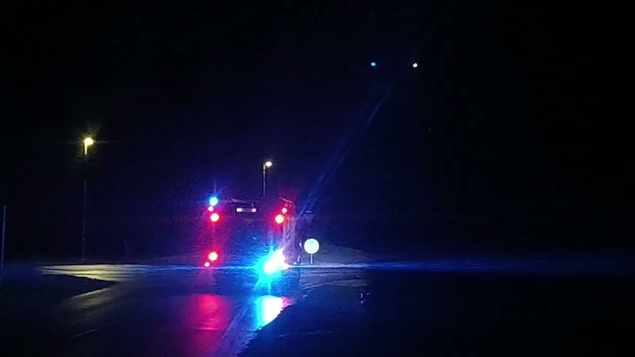 2 x Hørup frivillige brandværn i udrykning. 