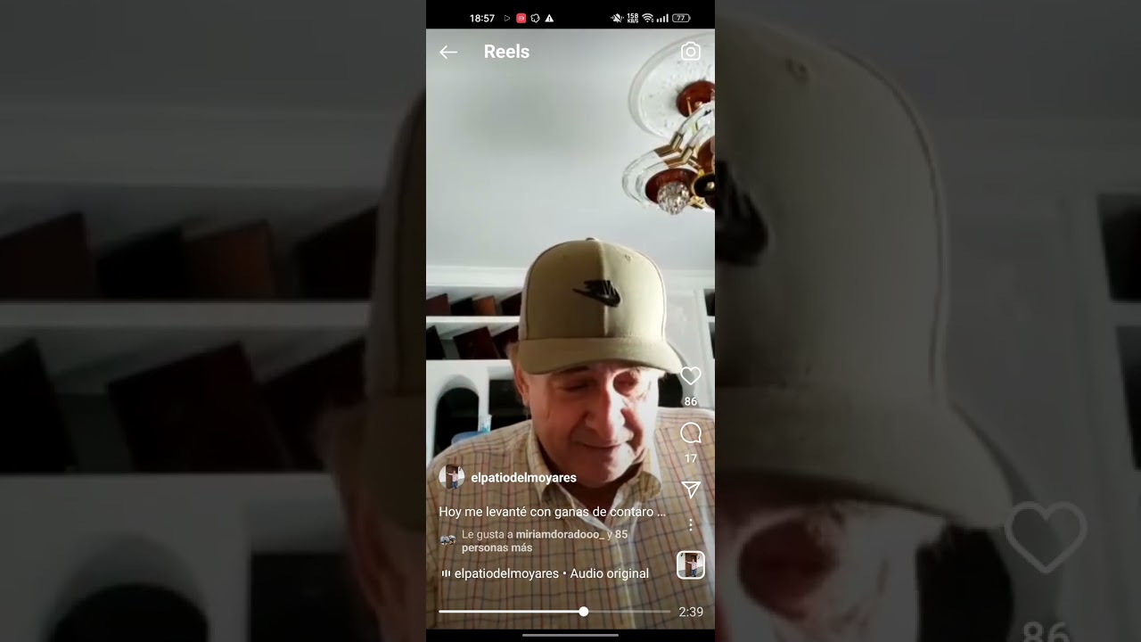Miguel Moyares cantado unos trocitos de las canciones del &uacute;ltimo disco Eternamente Agradecidos