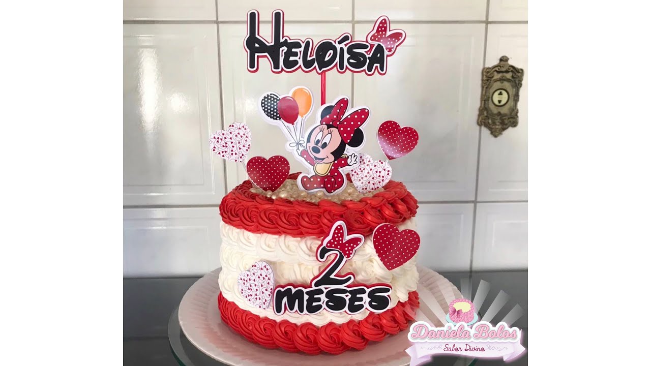 CONFEITANDO BOLO MÊSVERSÁRIO DA MINNIE BABY