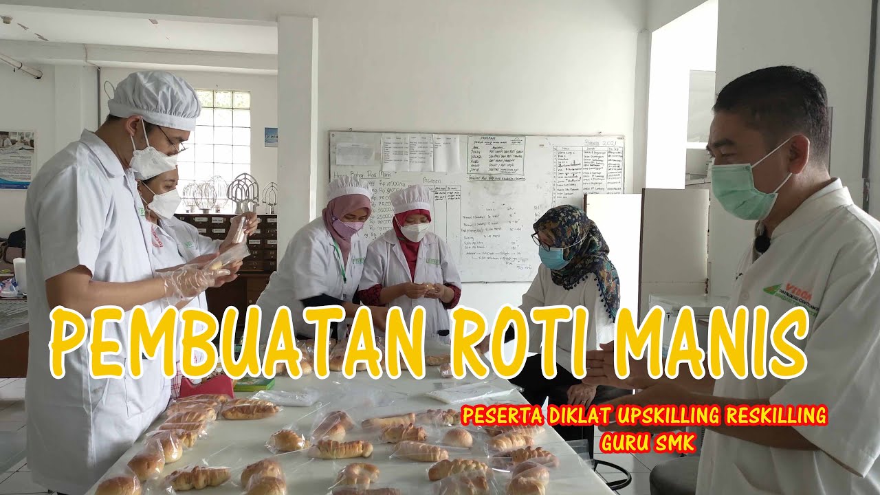 Pembuatan Roti Manis