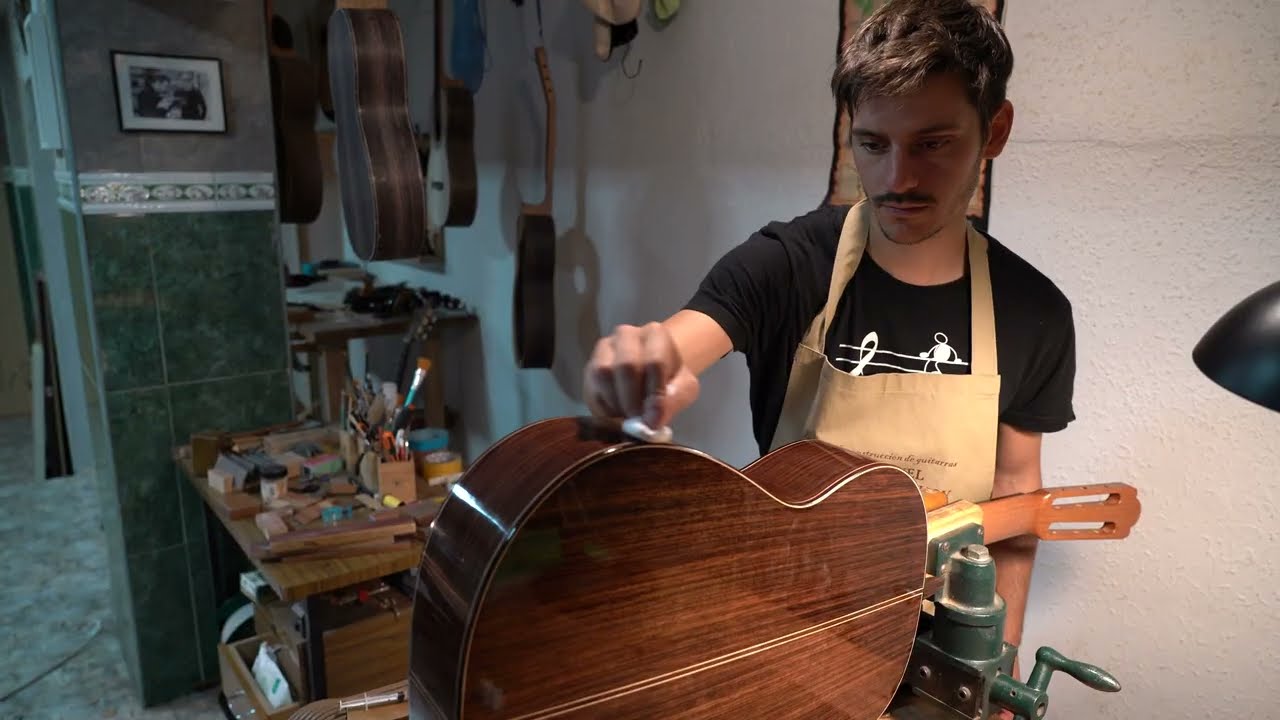 How a Classical Guitar is Made &ndash; Traditional Luthier Techniques.