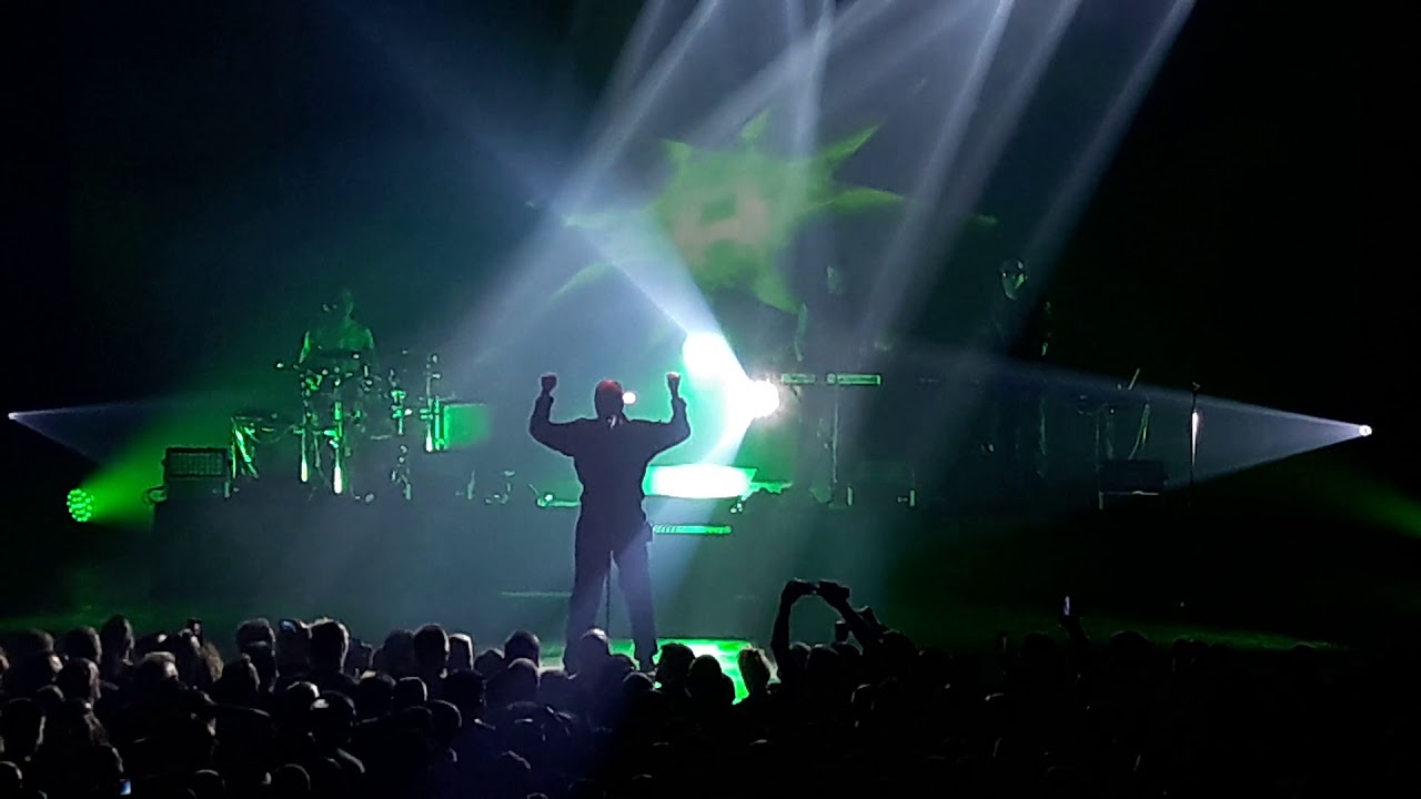 Front 242 - Kampfbereit (live @ AB)