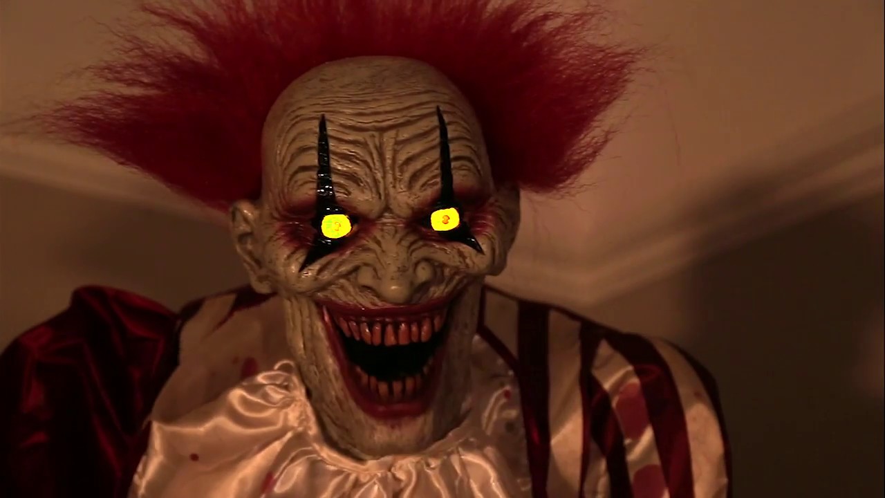 7 Foot Tall Undead Towering Clown Animated Figure!