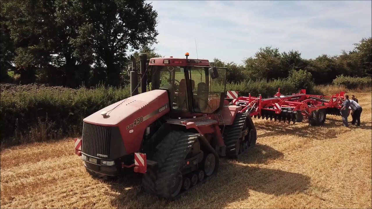 Case Quadtrac 450 STX/D&eacute;chaumeur Kuhn 4000 Performer
