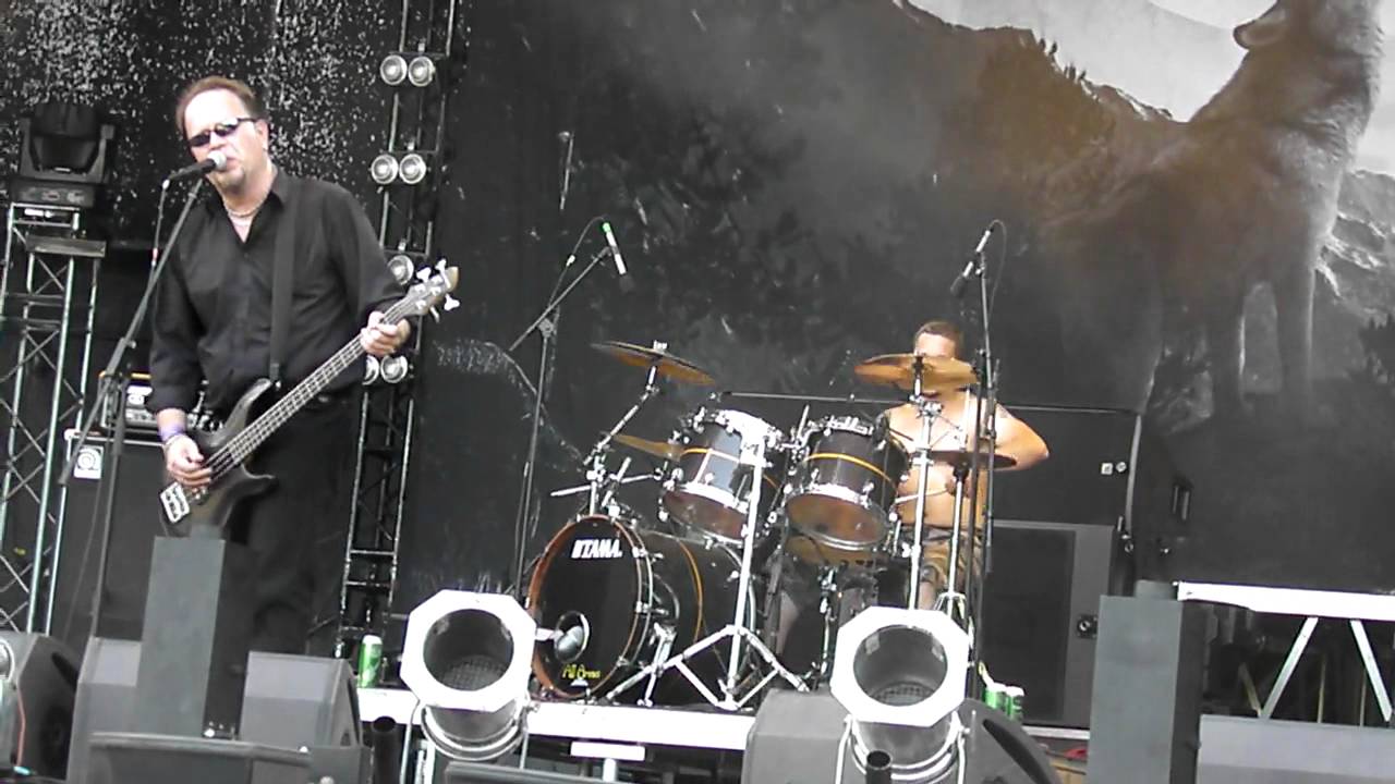 Nevergreen - Here comes the rain again (Sziget Live 2011.08.14.).MP4