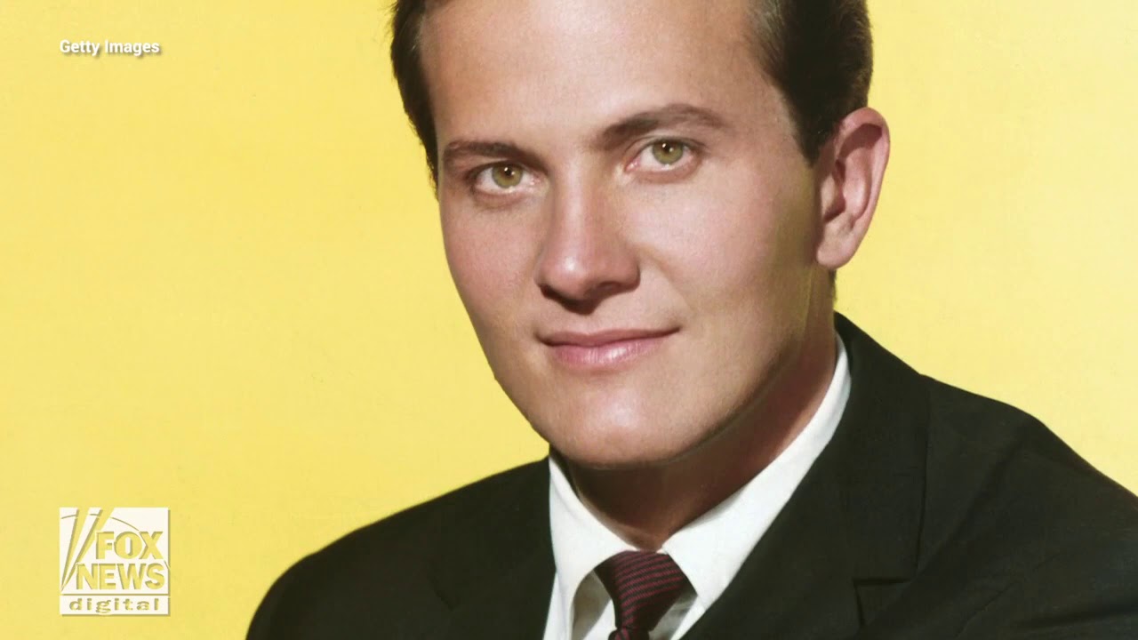 Pat Boone recalls meeting pal Elvis Presley