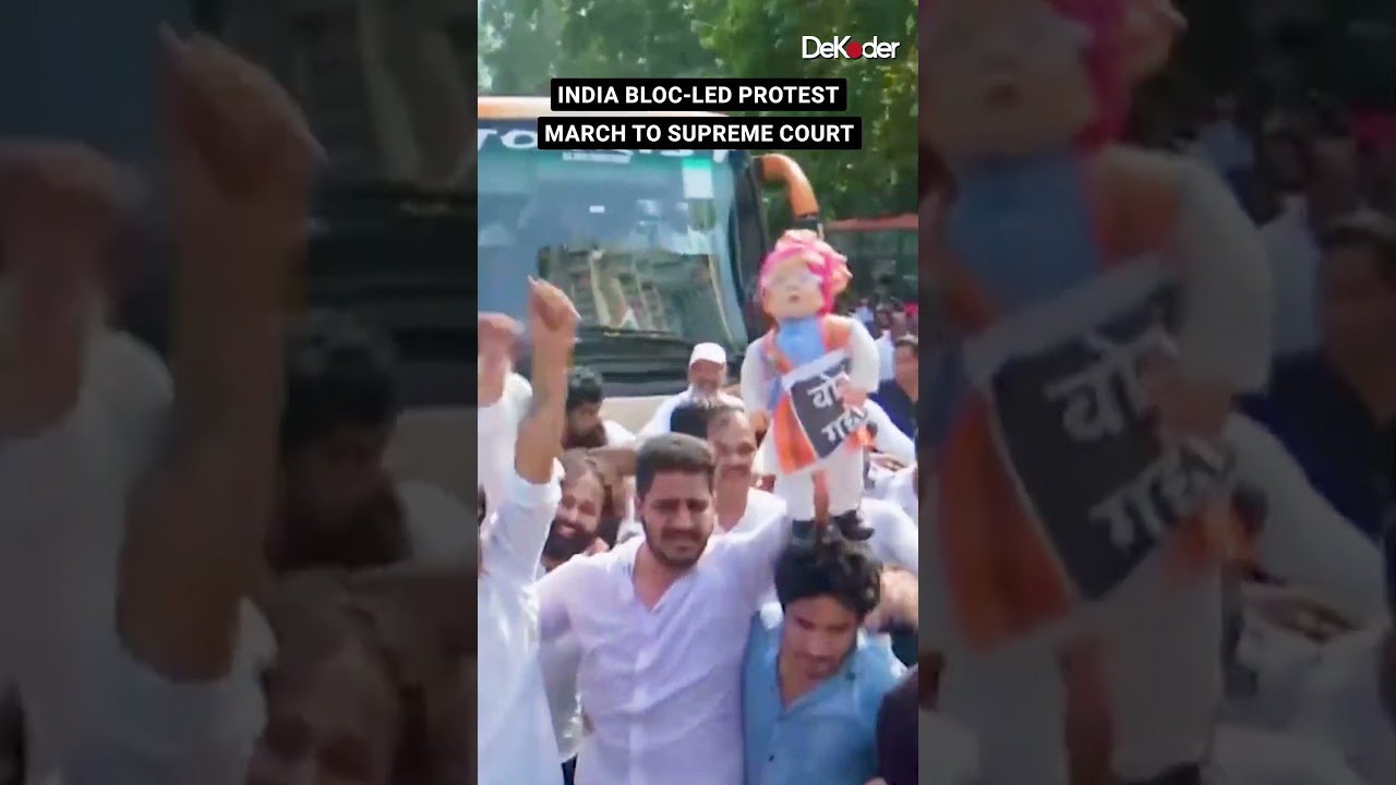 INDIA Bloc's Show of Strength: Rahul Gandhi Joins March Towards Supreme Court | DeKoder