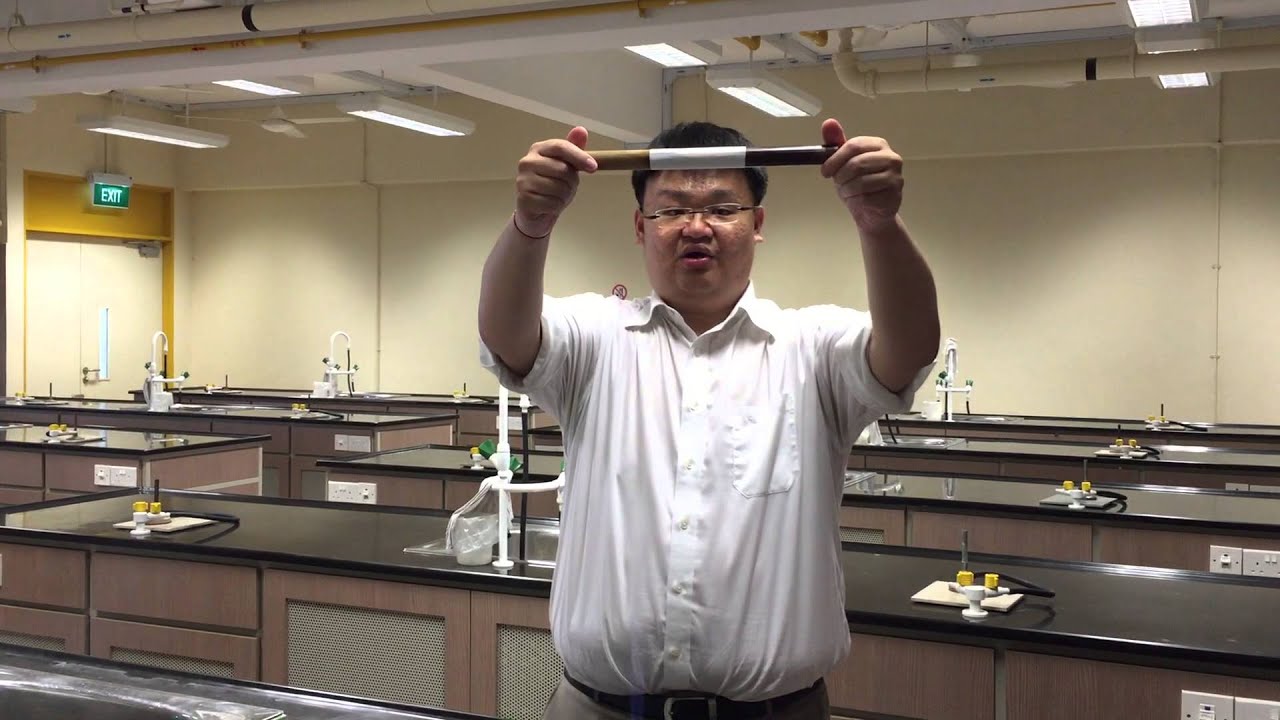 A Thermal Physics Experiment: Heat Conduction with Copper and Wood