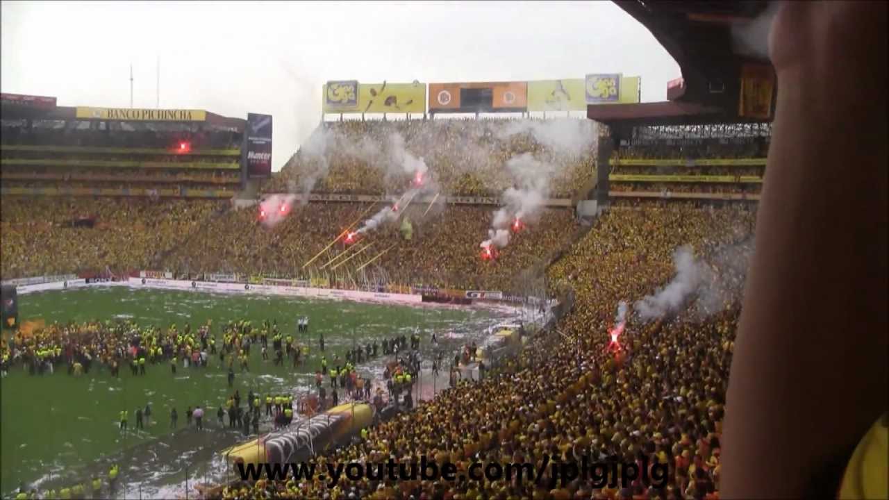 Barcelona alzo la copa luego de 14 años.wmv