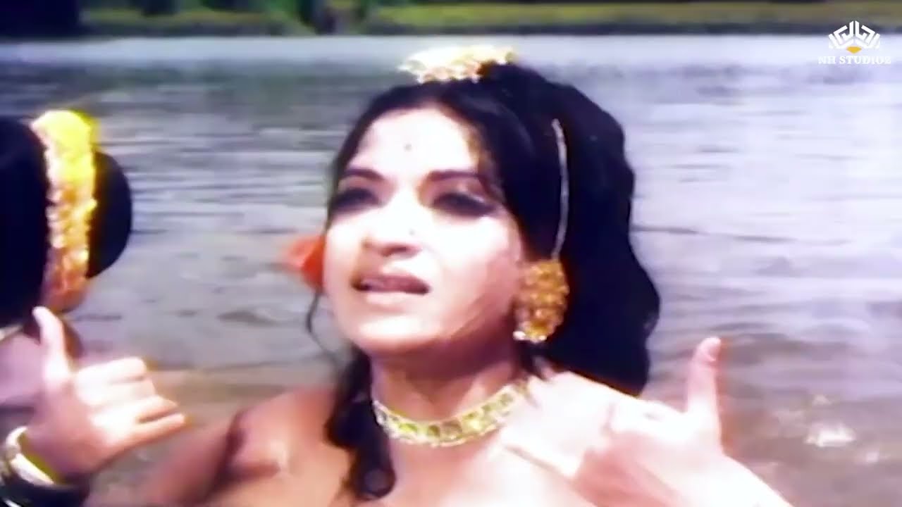 Dere Kanha Dere Choli An Lugadi | SuperHit Marathi Movie Song | Pinjara | Marathi Song