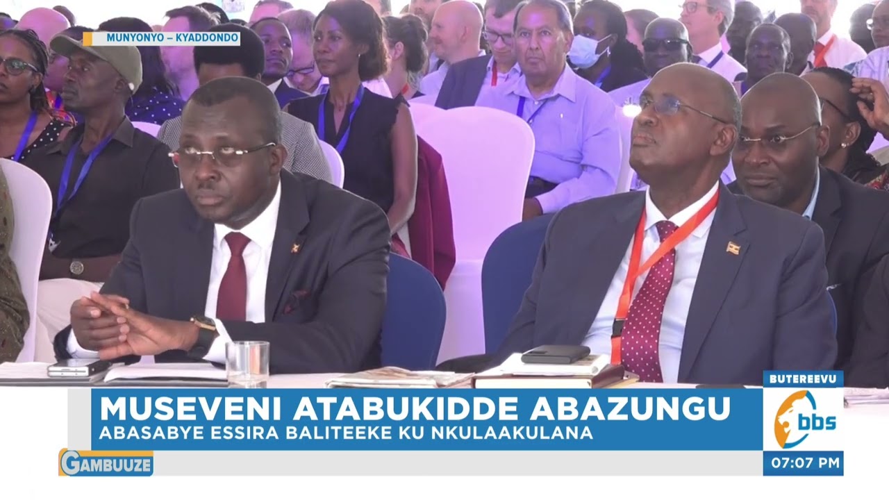 Museveni Atabukidde Abazungu, Agamba Basussizza Okuyingira mu Bitabakwatako