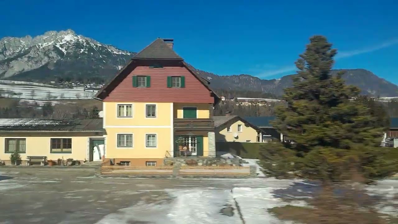 Zugfahrt, Obersteiermark, Bezirk Liezen, Austria 