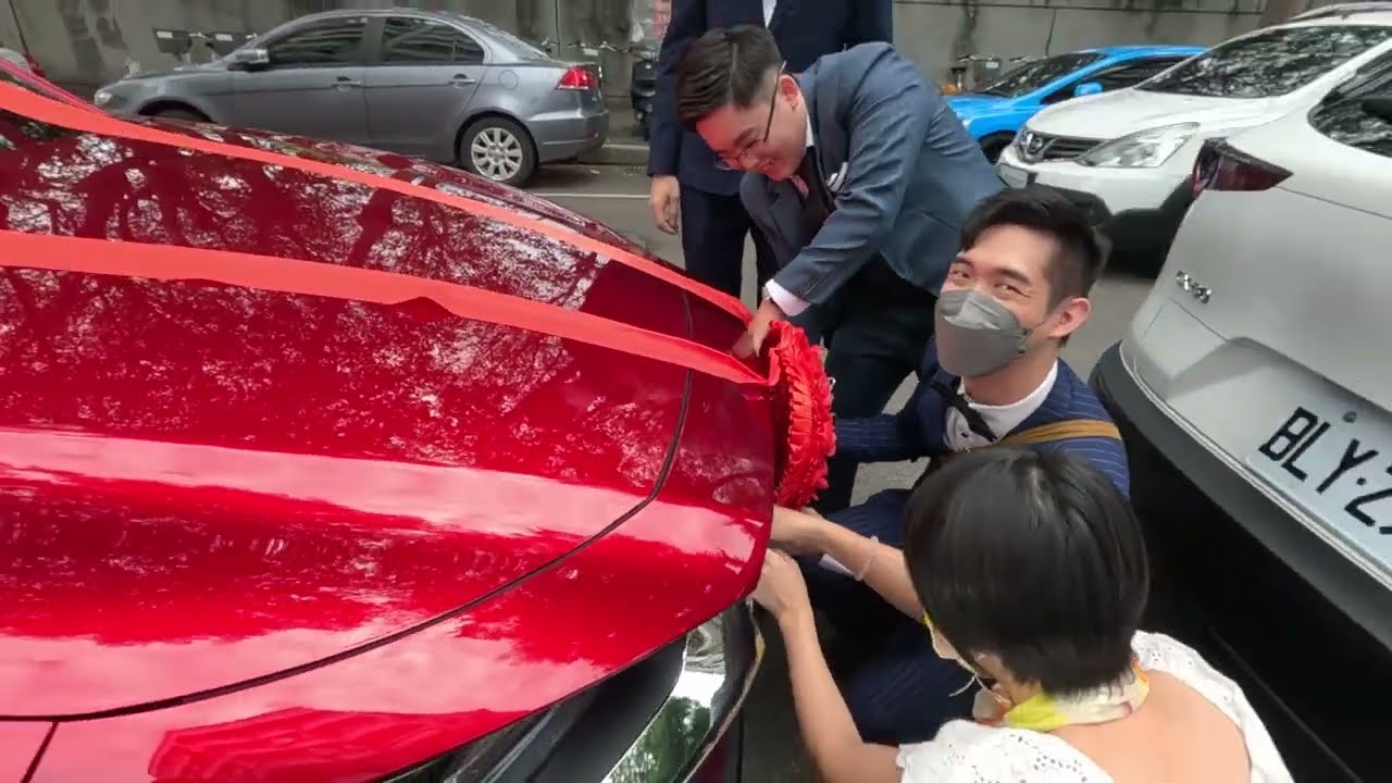 迎娶結婚禮車隊 - 綁車頭彩