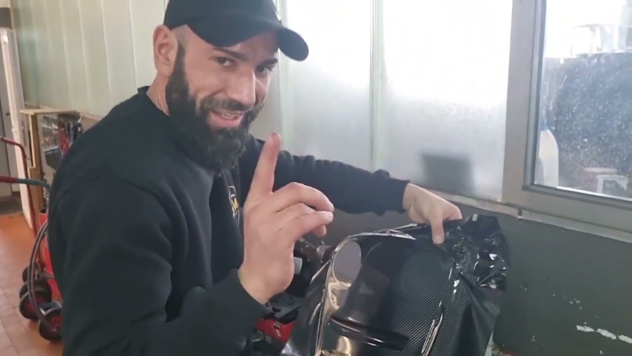 Mittelkonsole in Carbon Folieren (Mercedes C Klasse) Diy
