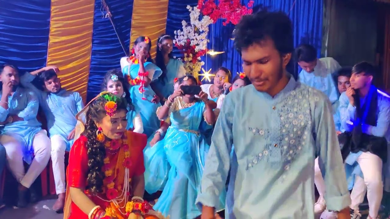 অবশ্যই ভাই-বোনের ভালোবাসা দেখবেন