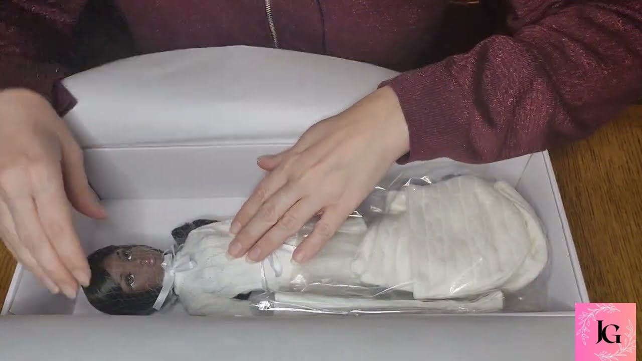 unboxing Neema Robert Tonner dolls #doll #vdc #bjd