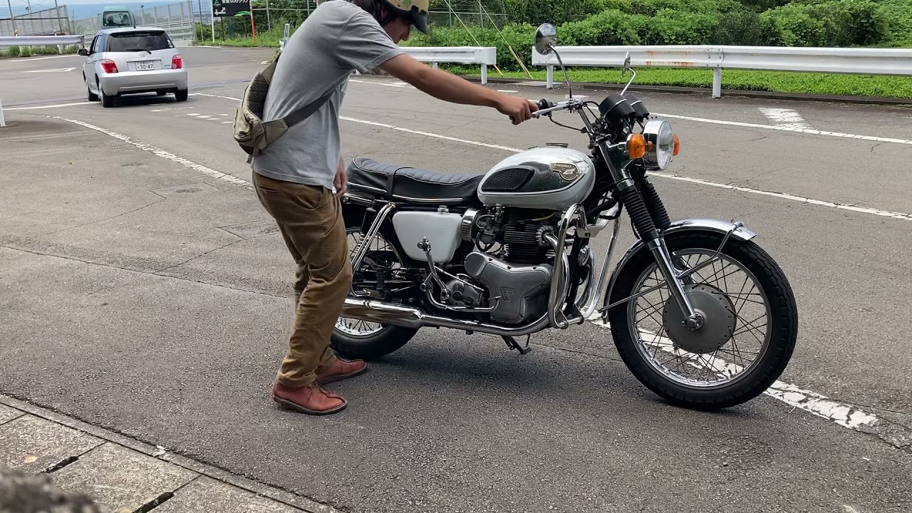 1972年カワサキW1SAエンジン始動