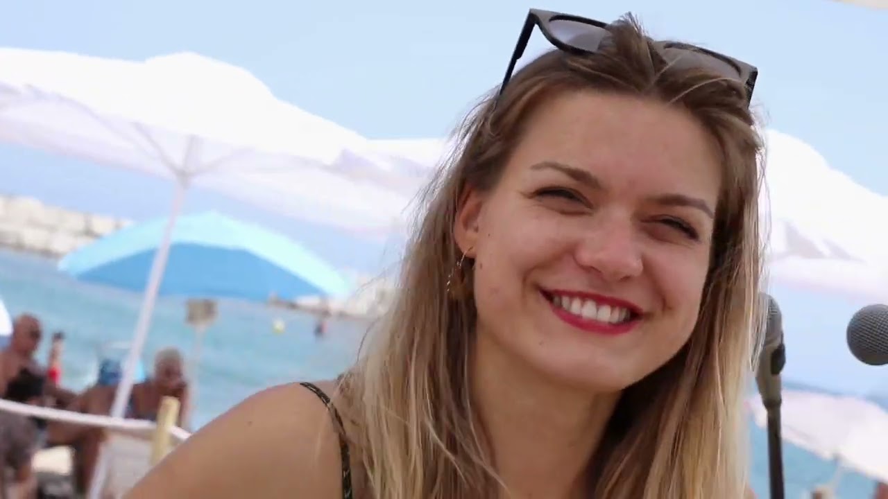 Uptown Funk - Bruno Mars  - Nathalia Wojcik loop cover