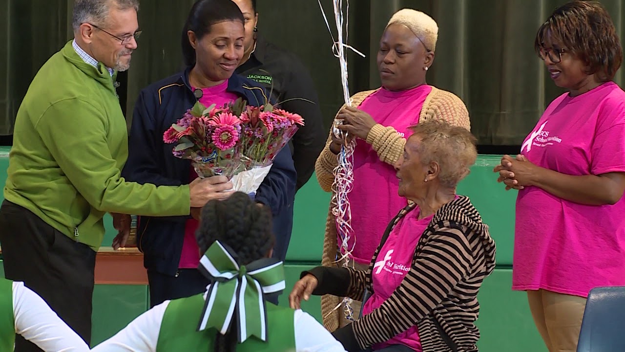 88 year old cafeteria worker get a surprise retirement pep rally from the whole school