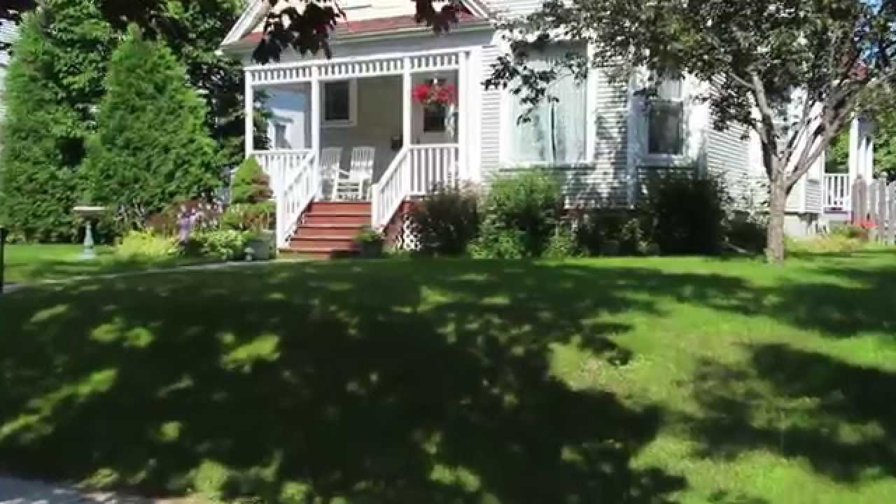 A Walk Up Lincoln Blvd, Manitowoc, Wisconsin, The Best Street in America
