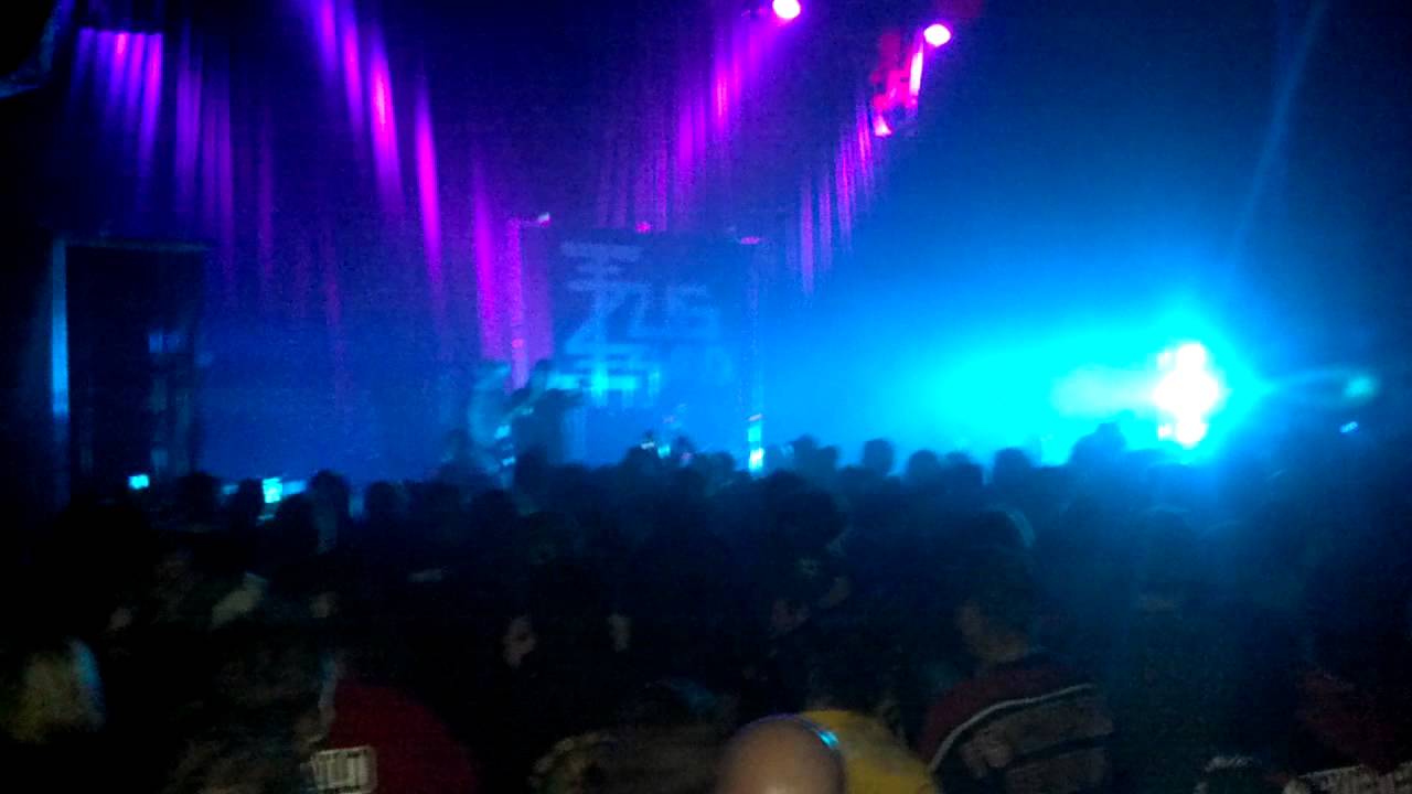 Zug Izland killing Always at Hallowicked 2012.